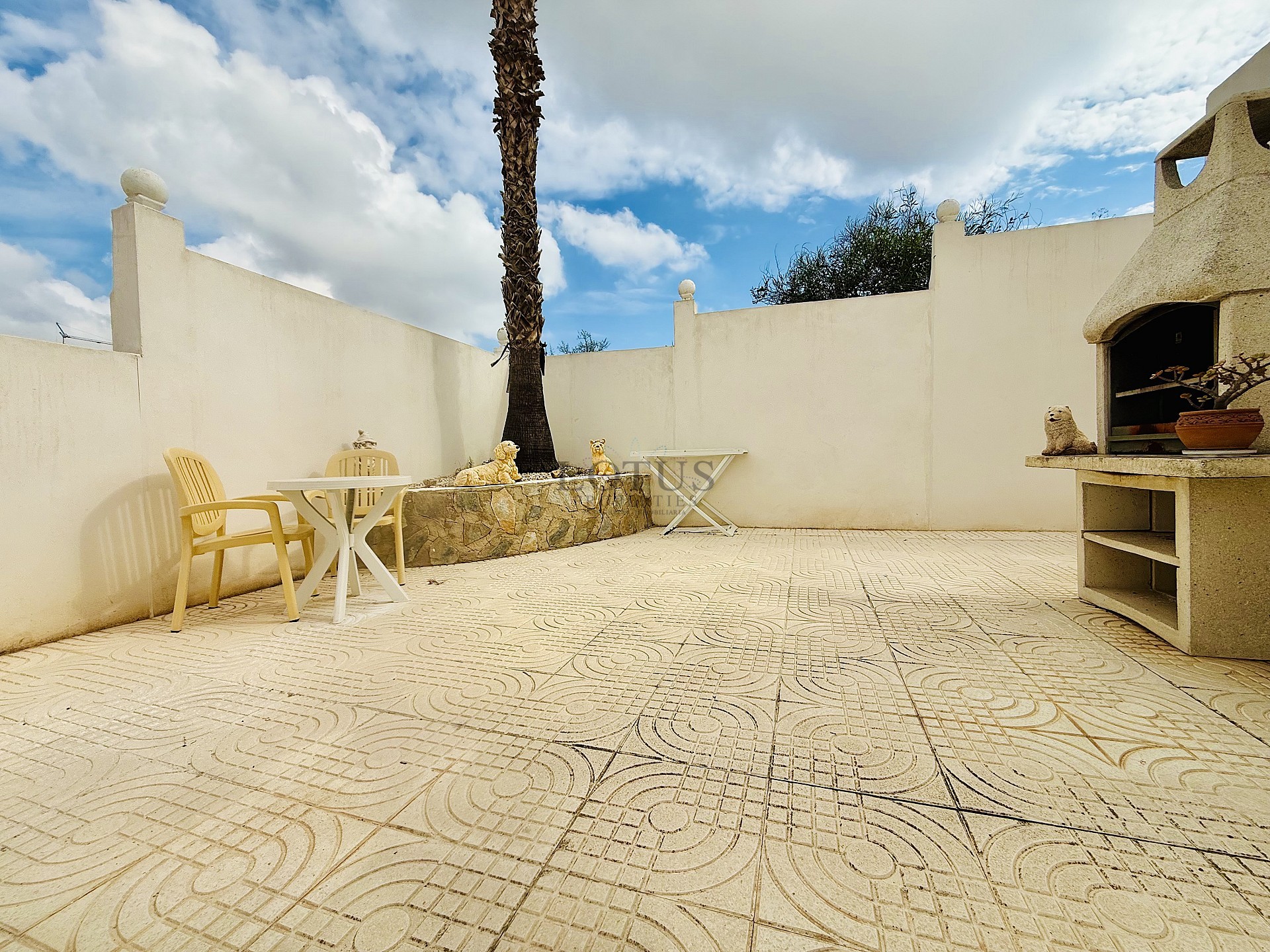 Volledig gemeubileerde halfvrijstaande villa met uitzicht in Ciudad Quesada - Lotus Properties