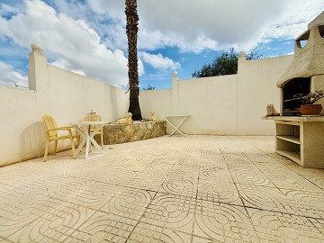 Volledig gemeubileerde halfvrijstaande villa met uitzicht in Ciudad Quesada - Lotus Properties