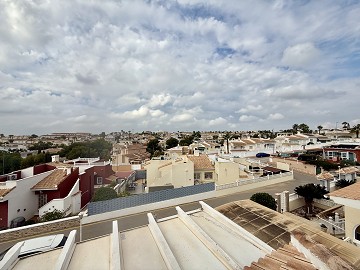 Volledig gemeubileerde halfvrijstaande villa met uitzicht in Ciudad Quesada - Lotus Properties