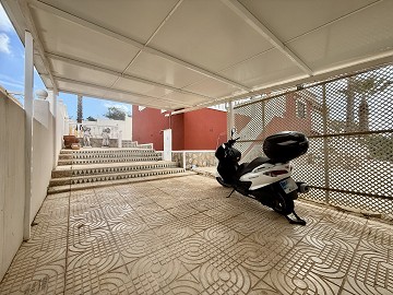 Volledig gemeubileerde halfvrijstaande villa met uitzicht in Ciudad Quesada - Lotus Properties