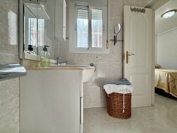 Volledig gemeubileerde halfvrijstaande villa met uitzicht in Ciudad Quesada - Lotus Properties