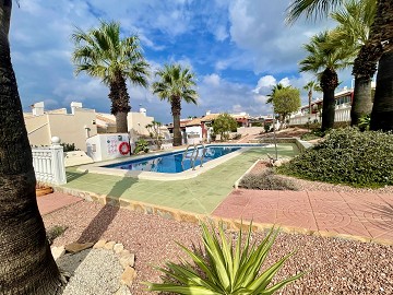 Volledig gemeubileerde halfvrijstaande villa met uitzicht in Ciudad Quesada - Lotus Properties