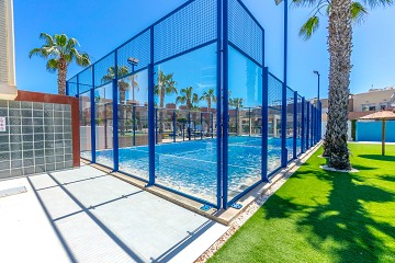 GROOT MODERN APPARTEMENT MET TUIN OP HET ZUIDEN - PRIVÉ PARKEERPLAATS IN DE KELDER EN BERGING - PRACHTIG ZWEMBADGEBIED EN TENNISBANEN - Lotus Properties