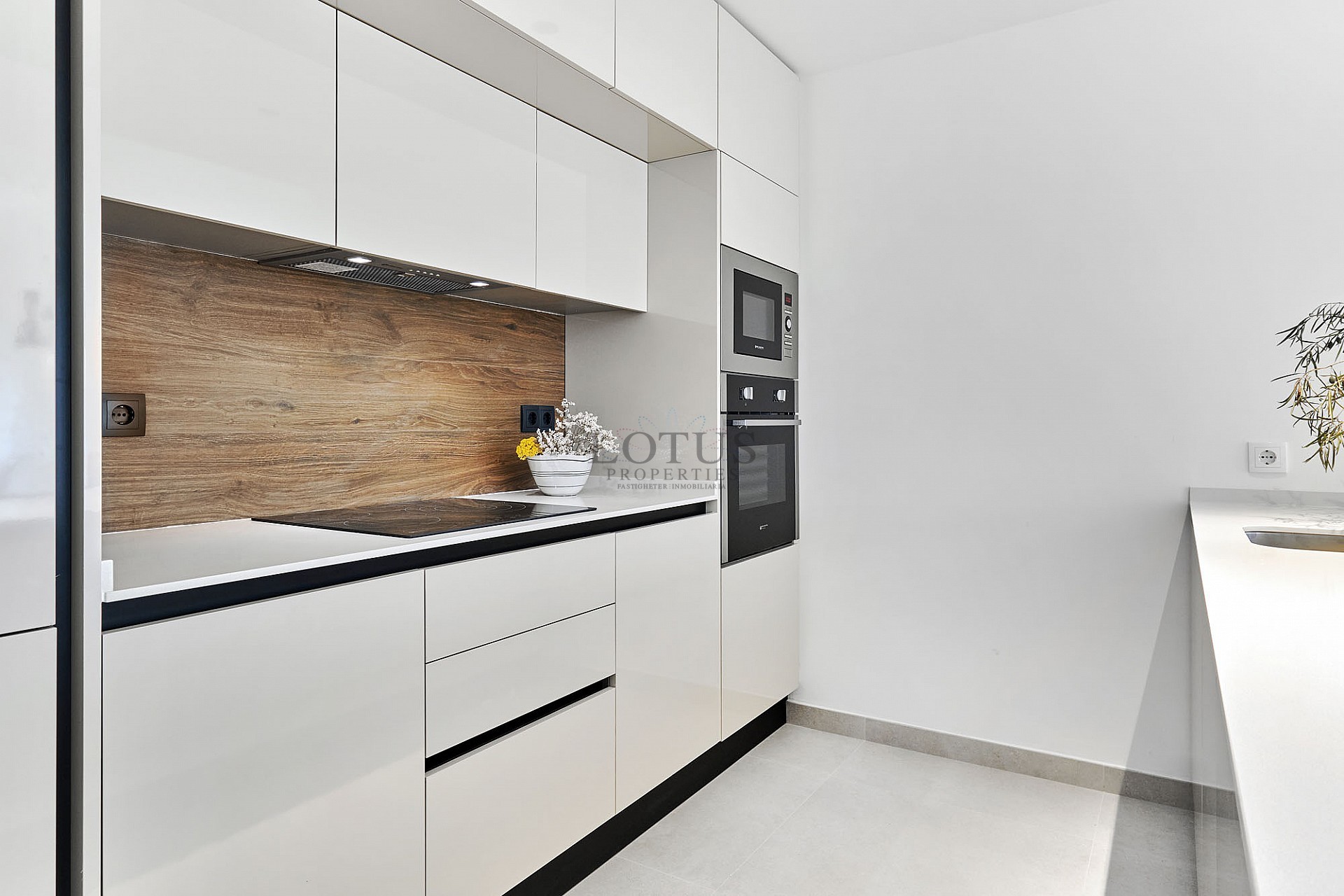 Nieuwe mediterrane badplaats op 300 m van de zee - Torrevieja - Lotus Properties