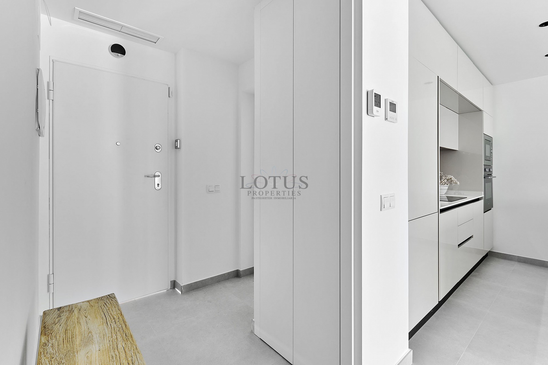 Nieuwe mediterrane badplaats op 300 m van de zee - Torrevieja - Lotus Properties