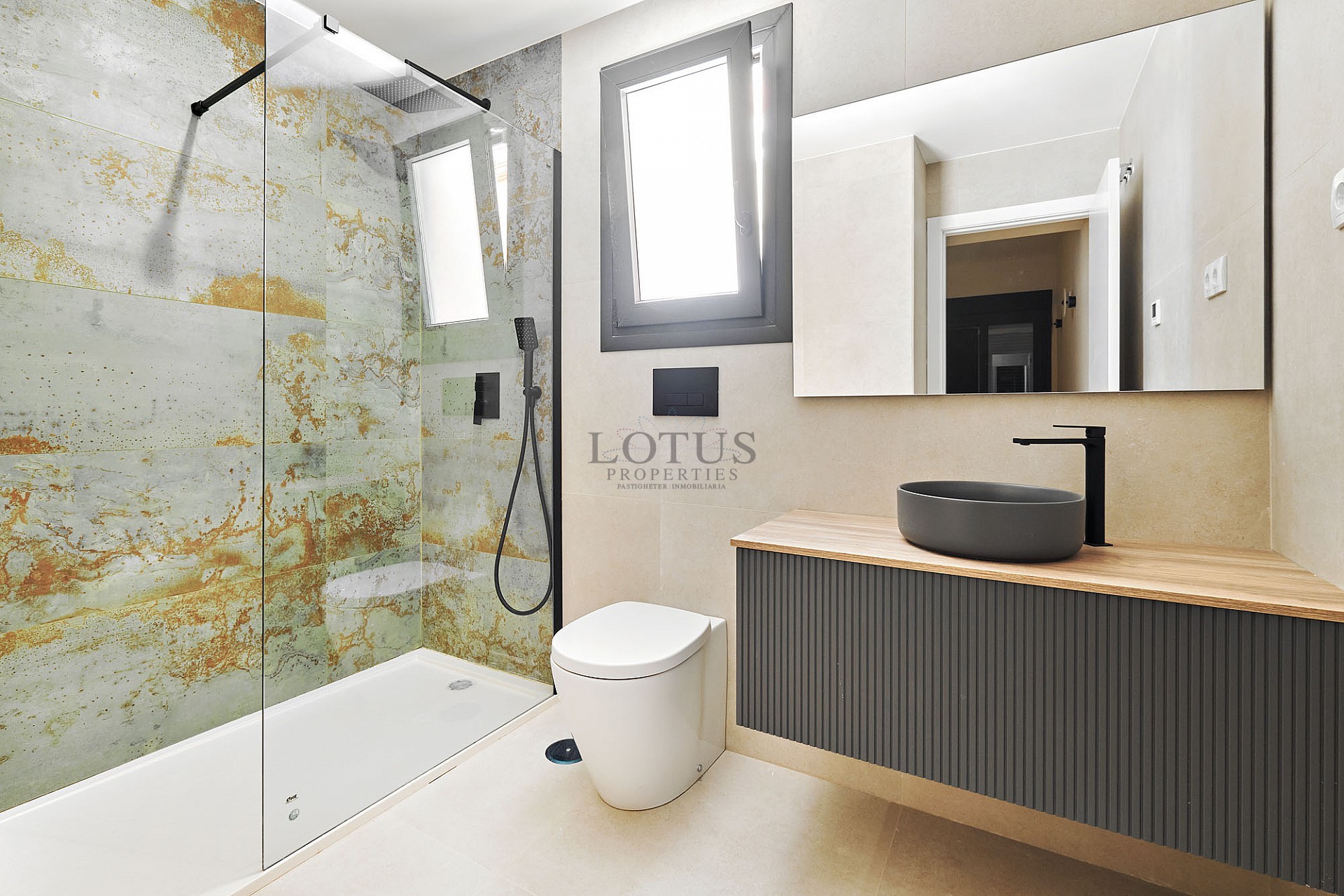 Nieuwe mediterrane badplaats op 300 m van de zee - Torrevieja - Lotus Properties