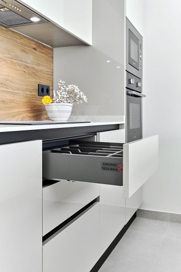 Nieuwe mediterrane badplaats op 300 m van de zee - Torrevieja - Lotus Properties