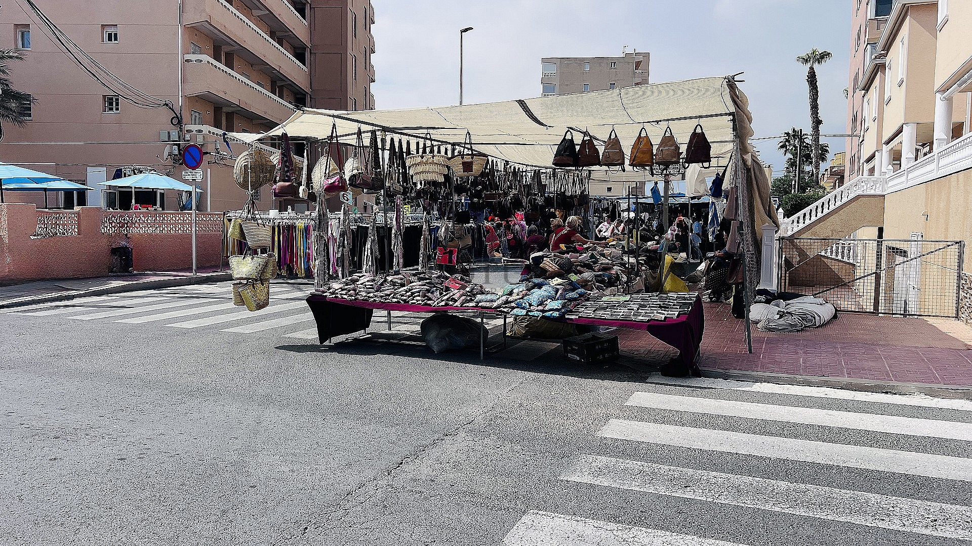 Stijlvol gerenoveerde woning op slechts 140 meter van het strand van La Mata - Lotus Properties