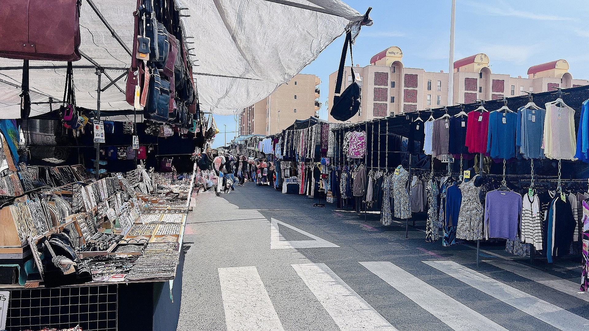 Stijlvol gerenoveerde woning op slechts 140 meter van het strand van La Mata - Lotus Properties
