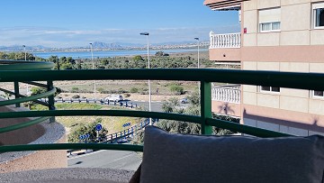 Stijlvol gerenoveerde woning op slechts 140 meter van het strand van La Mata - Lotus Properties