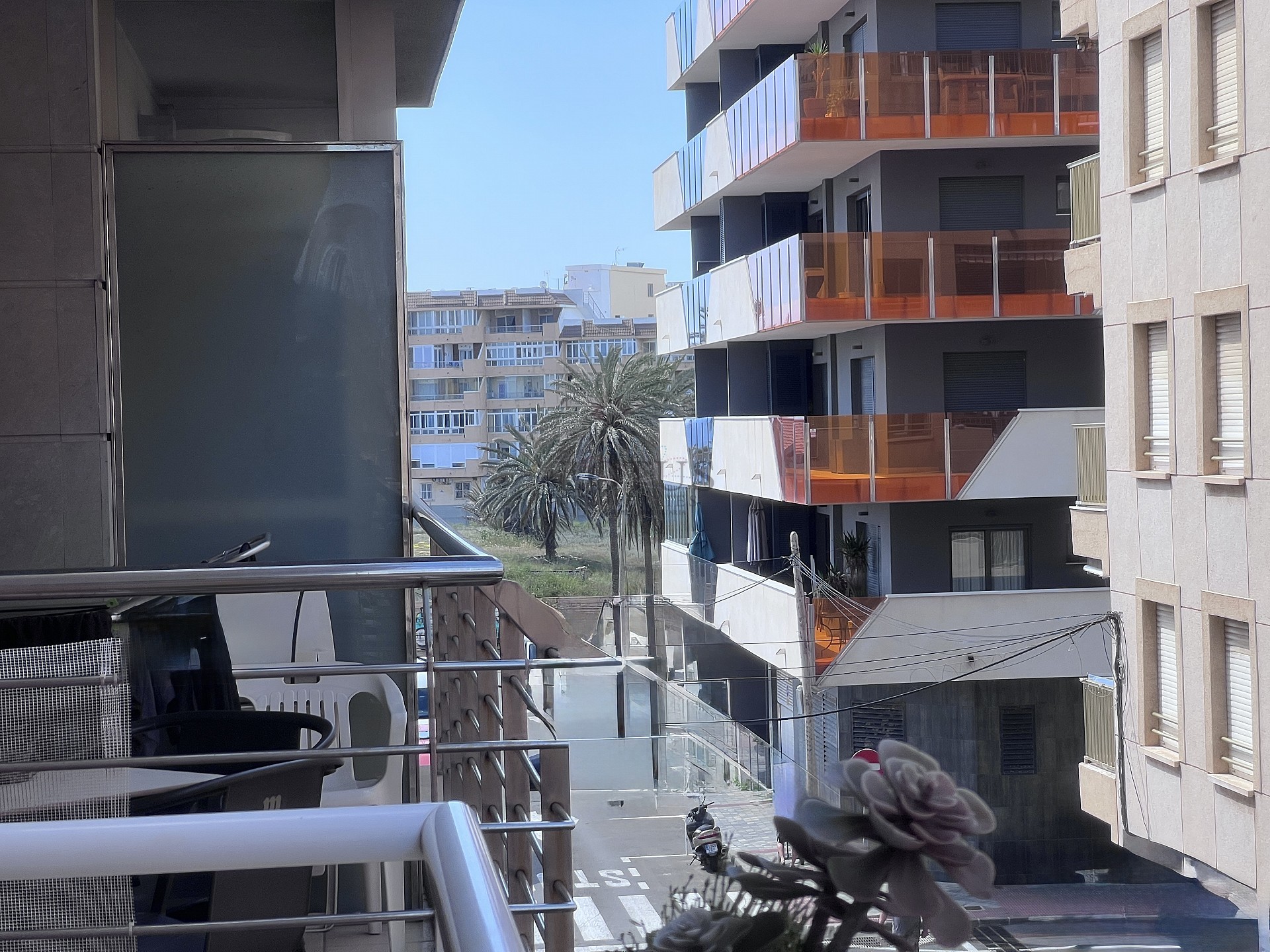 Appartement op Slechts 60 Meter van Playa de los Locos – Torrevieja - Lotus Properties
