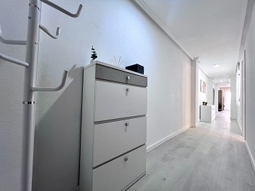 Appartement op Slechts 60 Meter van Playa de los Locos – Torrevieja - Lotus Properties