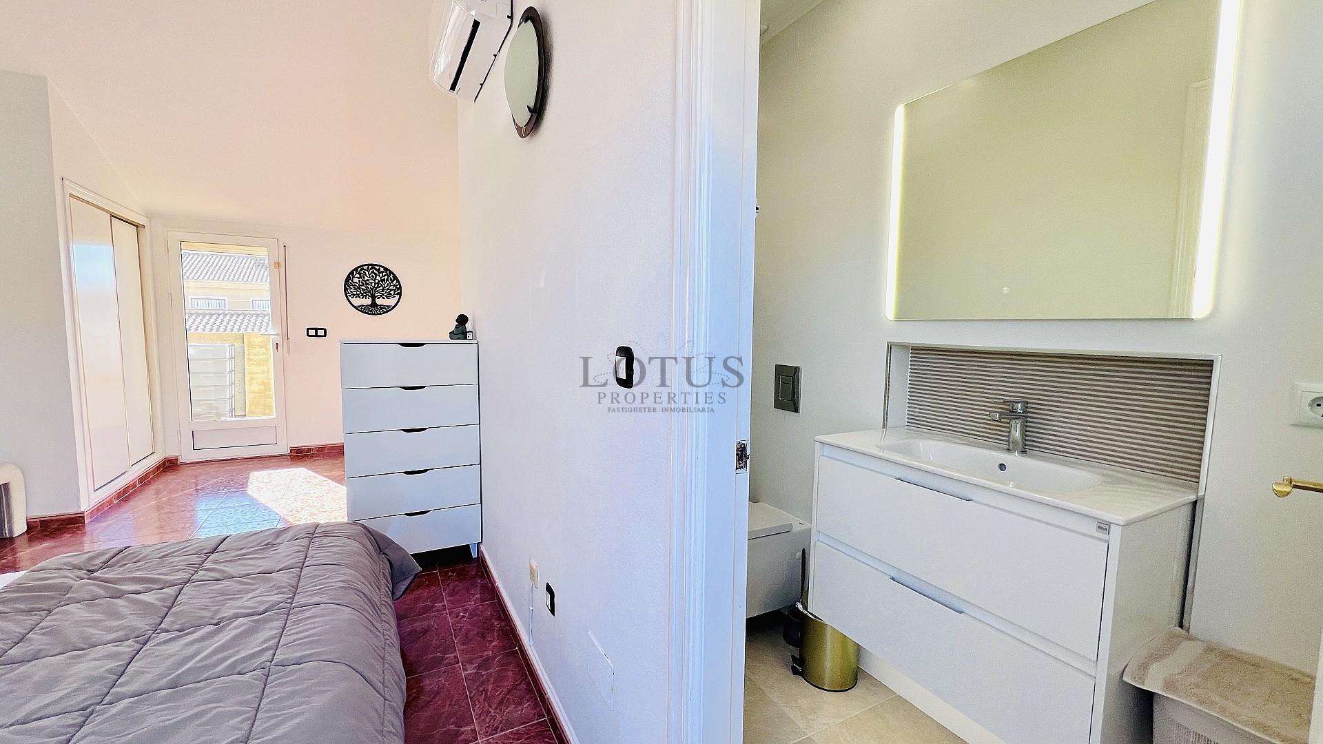 Mediterrane droom in Villamartin – Hoekwoning met drie slaapkamers, zwembad en tuin - Lotus Properties