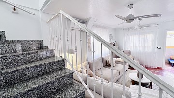 Mediterrane droom in Villamartin – Hoekwoning met drie slaapkamers, zwembad en tuin - Lotus Properties