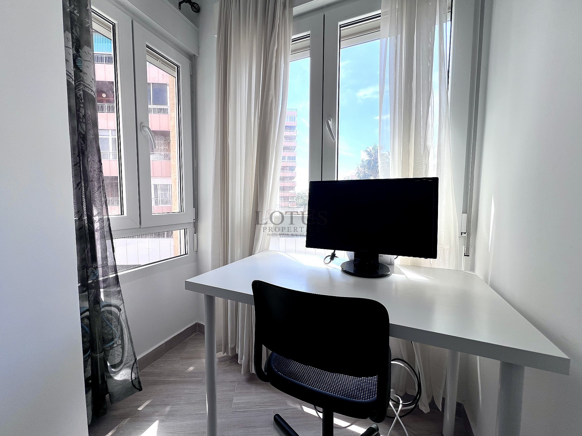 FANTASTISCH APPARTEMENT OP 30 METER VAN DE ZEE - Lotus Properties