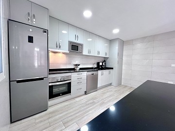 FANTASTISCH APPARTEMENT OP 30 METER VAN DE ZEE - Lotus Properties