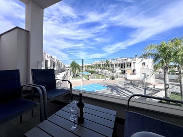 Exclusieve bungalow met 3 slaapkamers op het dak in Los Balcones - Lotus Properties